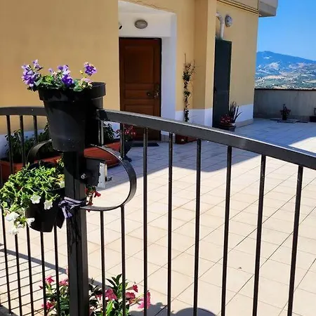 Appartamentino Con Vista Sui Sibillini E Borgo